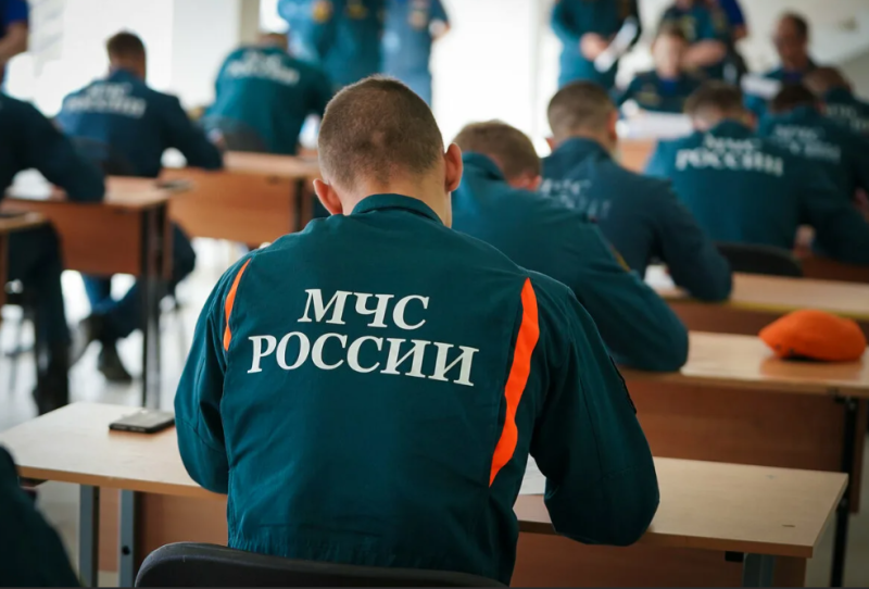 Первое правило мчс. Первое правило мчс. Оказание помощи при утоплении. Первое правило мчс. Памятка по оказанию первой помощи пострадавшим.